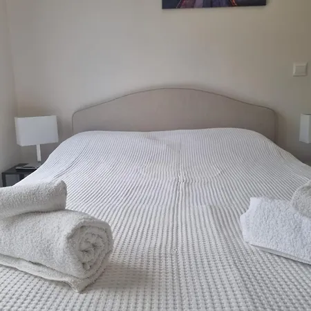 Monastiraki Serene Escape Apartment *